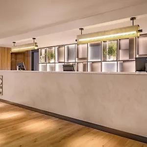 Hotel Ac Avenida De América By Marriott Madrid