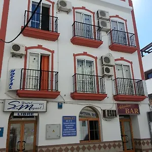 https://hostal-san-miguel-nerja.hotelsinnerja.org